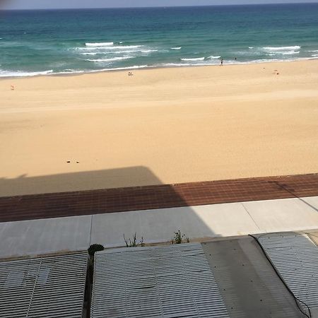 Perfect Sea View Apartment Bat Yam Exterior photo